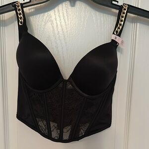 Victoria’s Secret corset push-up size 32C.